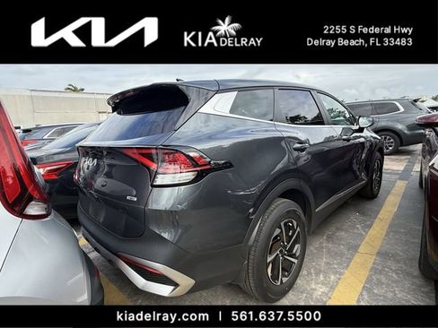 Used 2023 Kia Sportage LX image 2