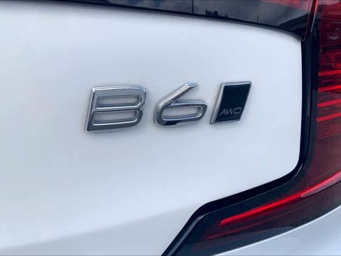 Used 2022 Volvo S90 B6 Inscription w/ Advanced Package image 8