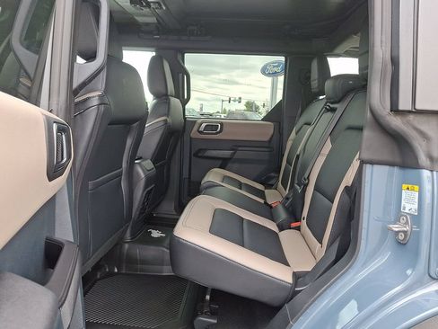 Certified 2024 Ford Bronco Wildtrak AWD/4WD image 10