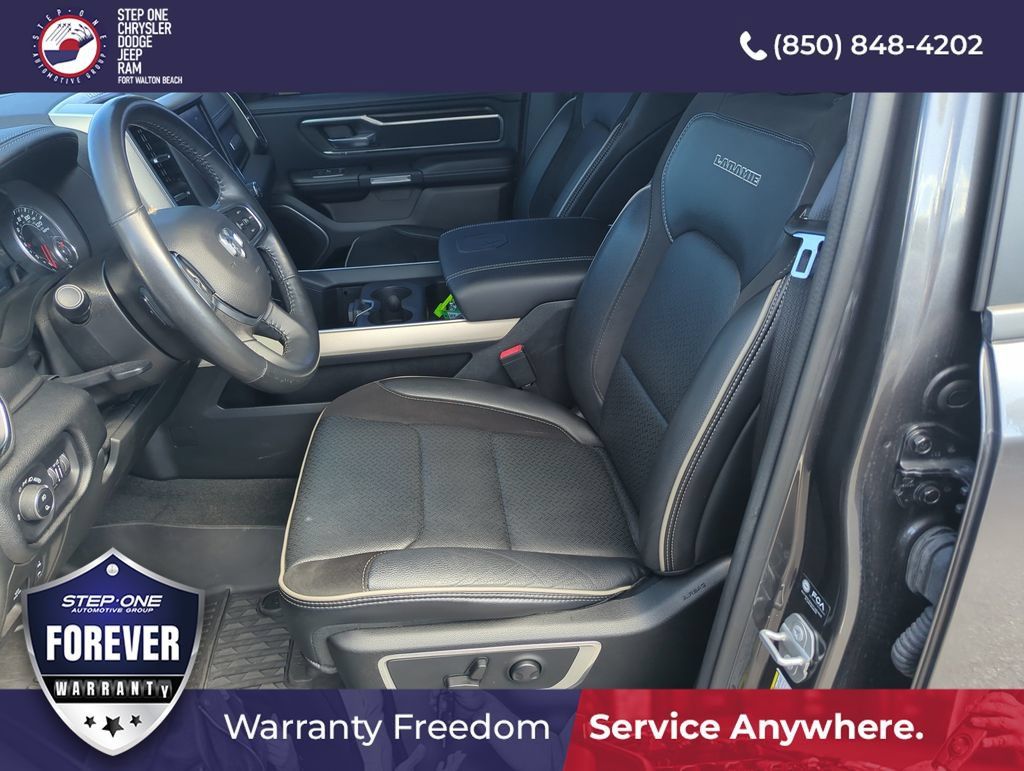 Used 2022 RAM 1500 Laramie AWD/4WD image 11