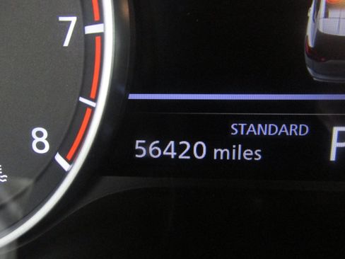 Used 2024 Nissan Rogue S FWD image 30