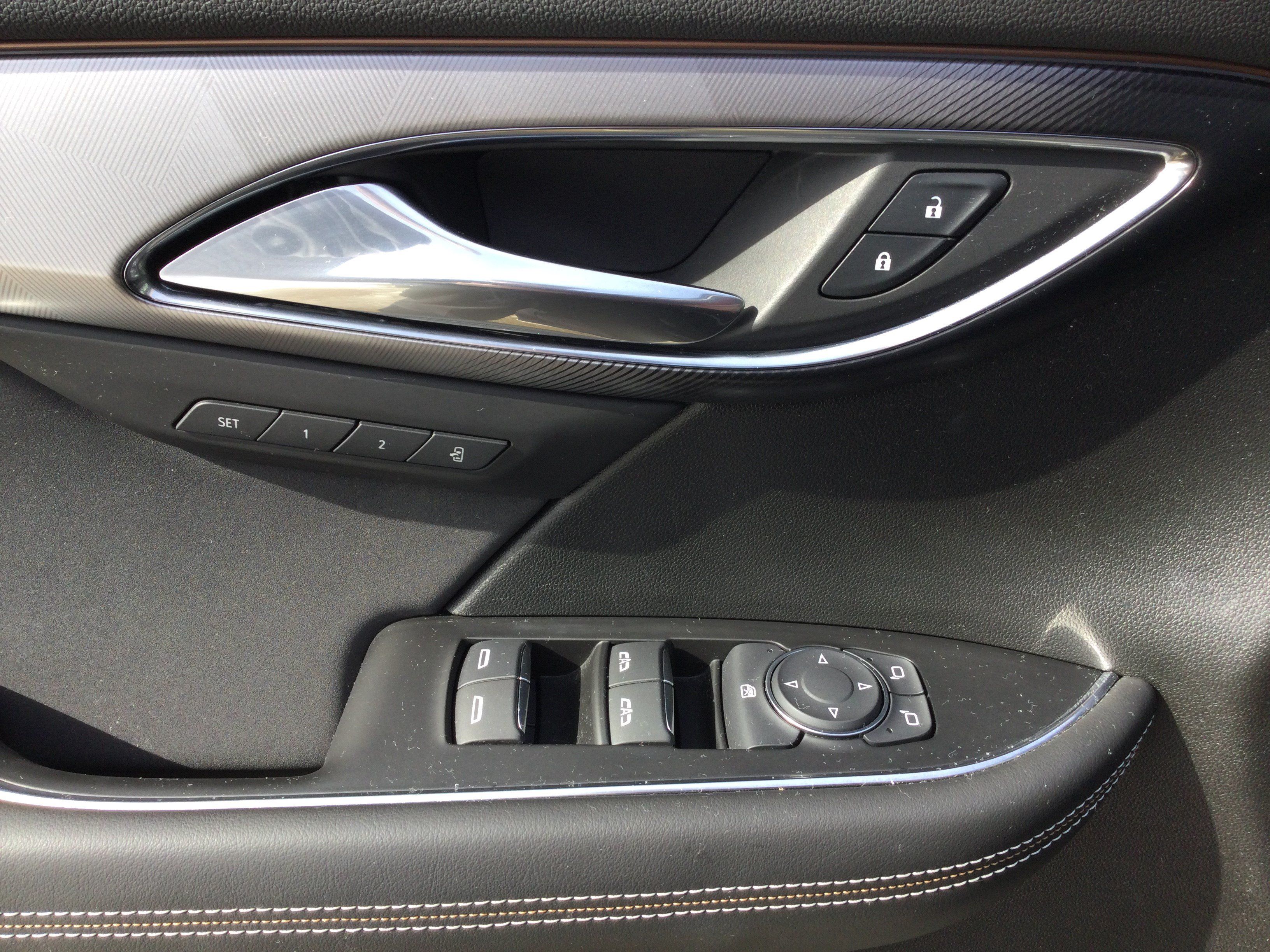Used 2025 Buick Envision Sport Touring AWD/4WD image 9
