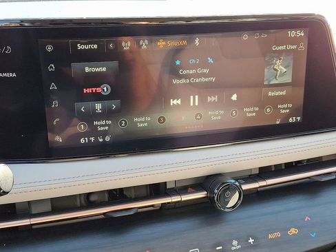 Used 2023 Nissan Ariya ENGAGE image 18