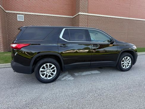 Used 2020 Chevrolet Traverse LS FWD image 16