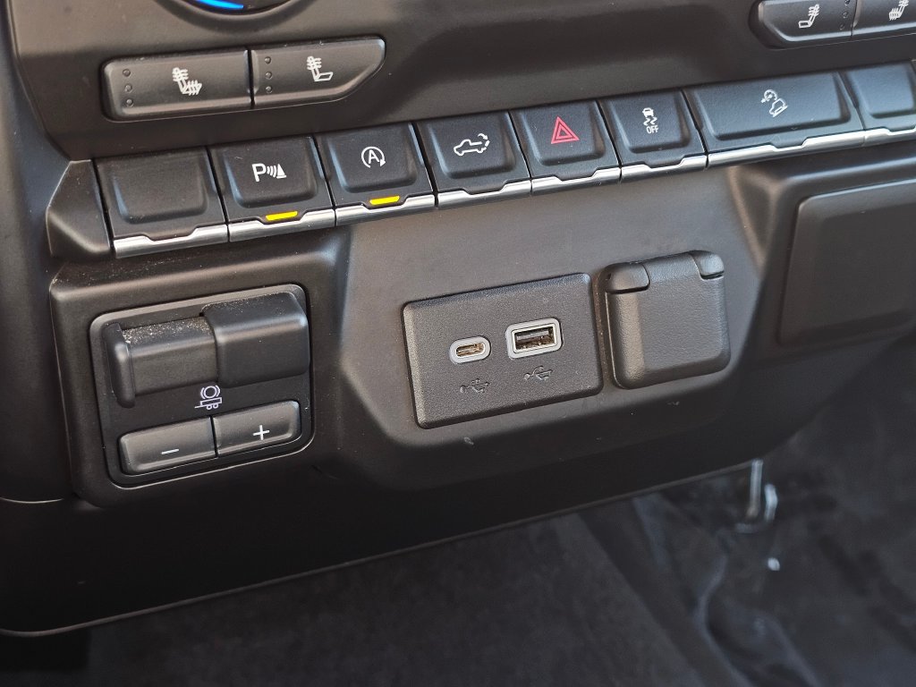 Certified 2020 Chevrolet Silverado 1500 LT Trail Boss w/ Convenience Package AWD/4WD image 35