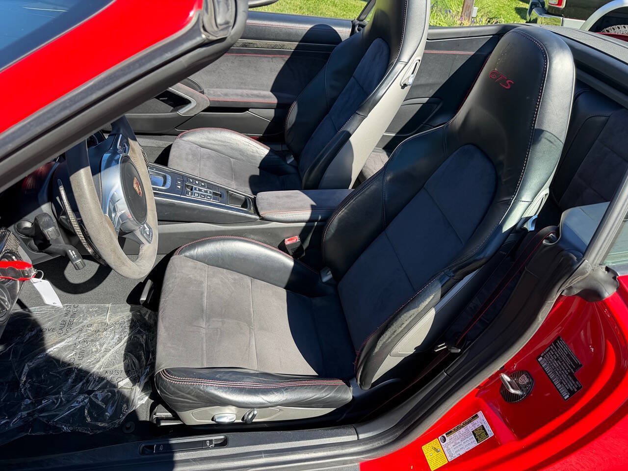 Used 2015 Porsche 911 Cabriolet image 14