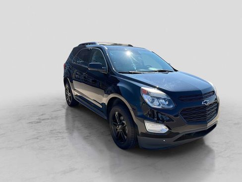 Used 2017 Chevrolet Equinox LT w/ Midnight Edition FWD image 8
