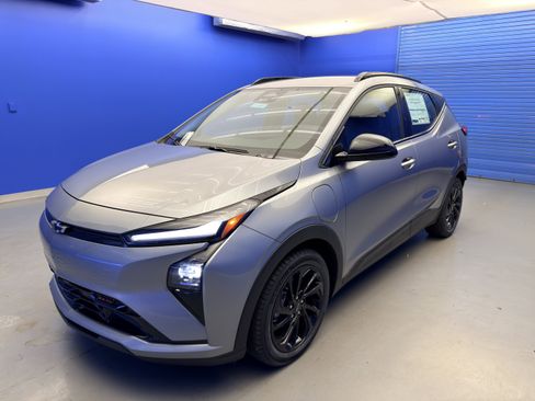New 2027 Chevrolet Bolt RS FWD image 4