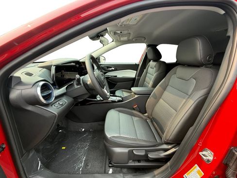 New 2026 Chevrolet Trax LT w/ Driver Confidence Package FWD image 9