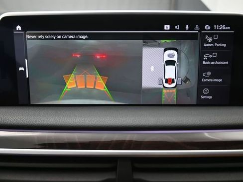 Used 2020 BMW 740i w/ M Sport Package image 32