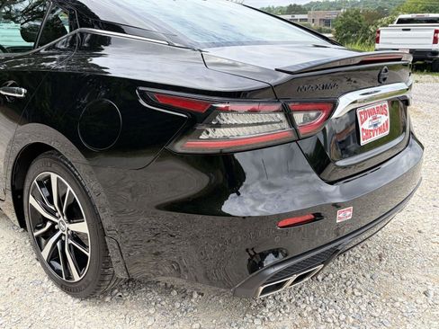 Used 2022 Nissan Maxima SV w/ Floor Mat Group FWD image 28
