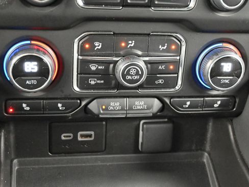 Used 2024 Chevrolet Tahoe LT image 20