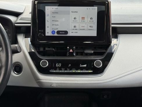 Used 2024 Toyota Corolla SE image 17