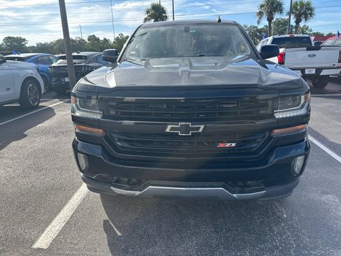 Used 2018 Chevrolet Silverado 1500 LT w/ All Star Edition AWD/4WD image 8
