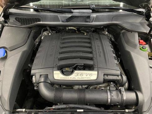 Used 2014 Porsche Cayenne AWD/4WD image 9