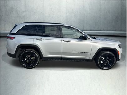 New 2025 Jeep Grand Cherokee Limited w/ Luxury Tech Group II