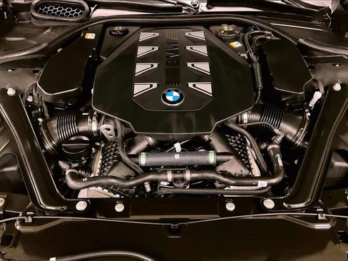 Used 2025 BMW 760i xDrive 760i xDrive image 30