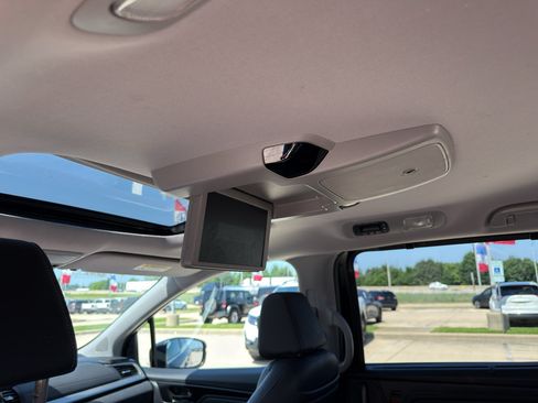 Used 2023 Honda Odyssey Touring image 12