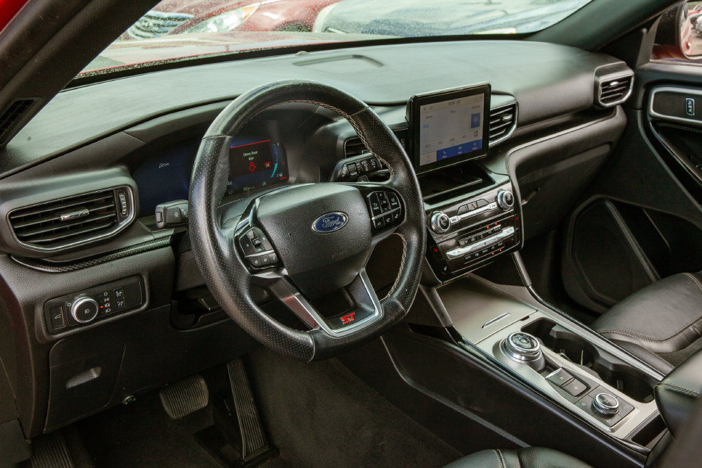 Used 2022 Ford Explorer ST AWD/4WD image 10