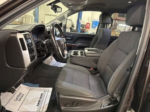 Used 2019 GMC Sierra 1500 SLE w/ SLE Value Package AWD/4WD image 11
