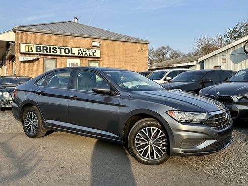 Used 2021 Volkswagen Jetta S image 2