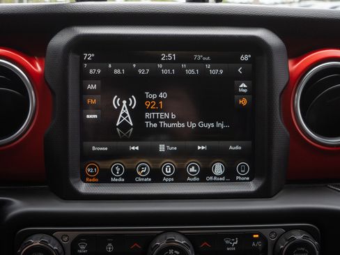 Used 2019 Jeep Wrangler Unlimited Rubicon w/ Dual Top Group image 15