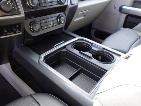 Used 2022 Ford F250 XLT image 46