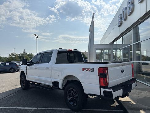 Used 2023 Ford F350 XLT w/ XLT Premium Package AWD/4WD image 3