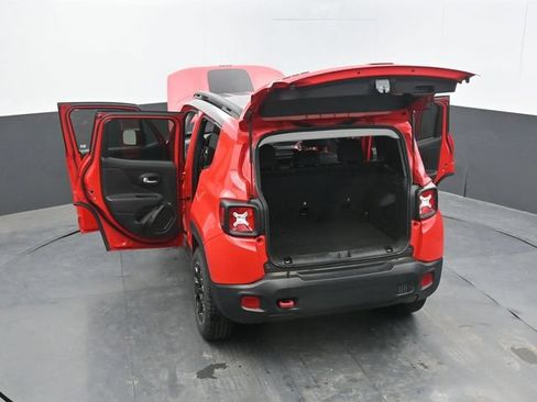 Used 2023 Jeep Renegade Trailhawk AWD/4WD image 70