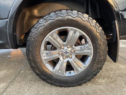 Used 2018 Ford F150 Platinum w/ FX4 Off-Road Package image 57