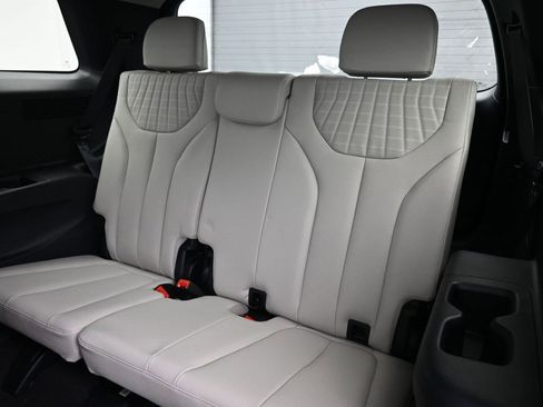 Used 2025 Hyundai Palisade Limited image 22
