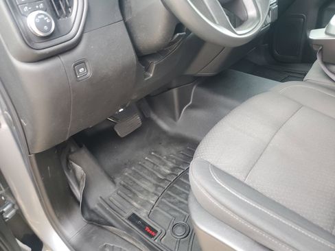 Used 2024 GMC Sierra 2500 Pro w/ Convenience Package image 25