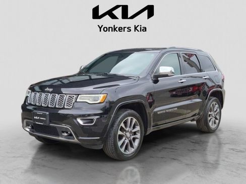 Used 2017 Jeep Grand Cherokee Overland AWD/4WD image 2