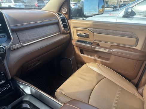 Used 2022 RAM 3500 Limited image 17