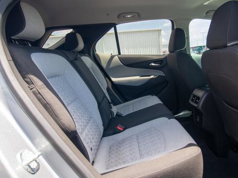 Used 2024 Chevrolet Equinox LS w/ LS Convenience Package FWD image 16