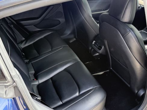 Used 2022 Tesla Model 3 Standard Range RWD image 39
