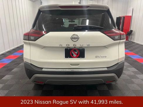 Used 2023 Nissan Rogue SV AWD/4WD image 3