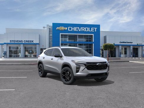 New 2026 Chevrolet Trax LT w/ Midnight Edition FWD image 26