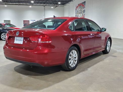 Used 2015 Volkswagen Passat 1.8T Wolfsburg Edition image 9
