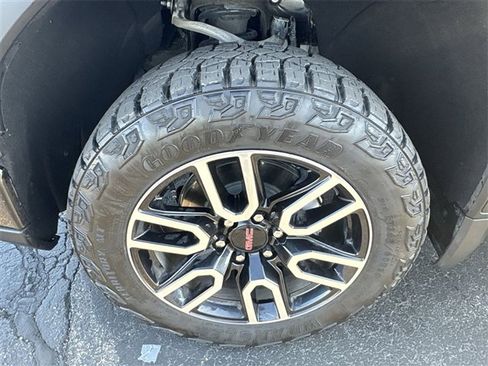 Certified 2025 GMC Sierra 1500 AT4 w/ AT4 Premium Package image 34