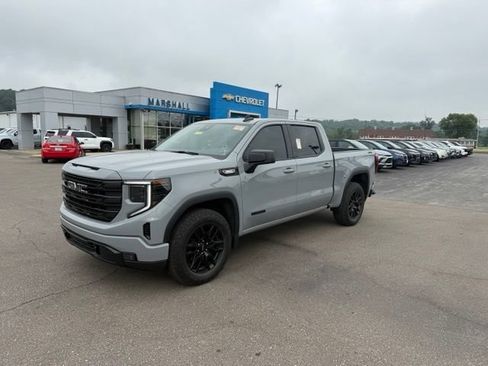 Used 2024 GMC Sierra 1500 Elevation AWD/4WD image 3