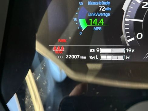 Used 2024 Toyota Tundra Platinum image 23