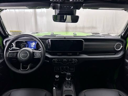 New 2025 Jeep Gladiator Sport image 23