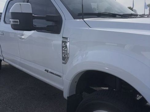 Used 2022 Ford F450 Lariat w/ Lariat Value Package image 5