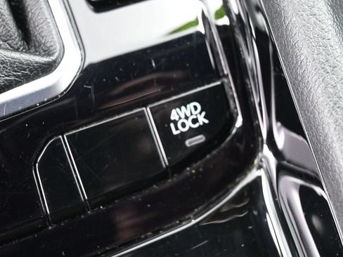 Used 2025 Jeep Compass Limited AWD/4WD image 31