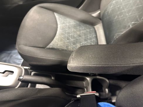 Used 2022 Chevrolet Spark LT image 27