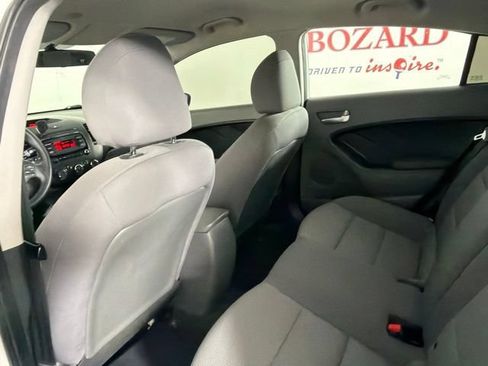 Used 2018 Kia Forte LX FWD image 14