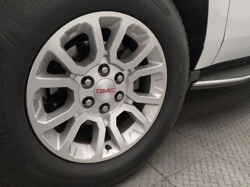 Used 2017 GMC Yukon SLT RWD image 31