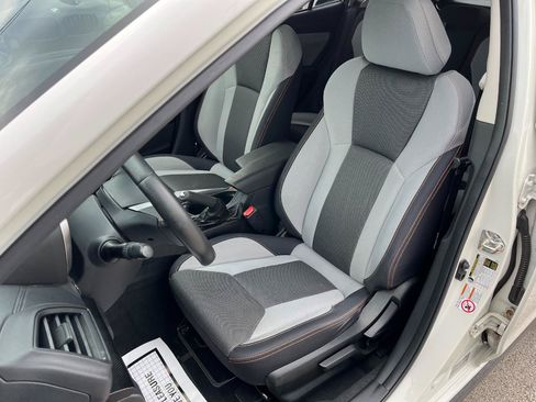 Used 2018 Subaru Crosstrek 2.0i Premium AWD/4WD image 12