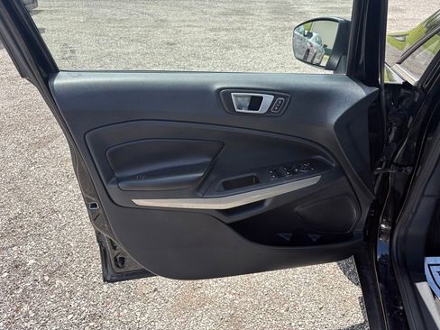 Used 2019 Ford EcoSport Titanium FWD image 10